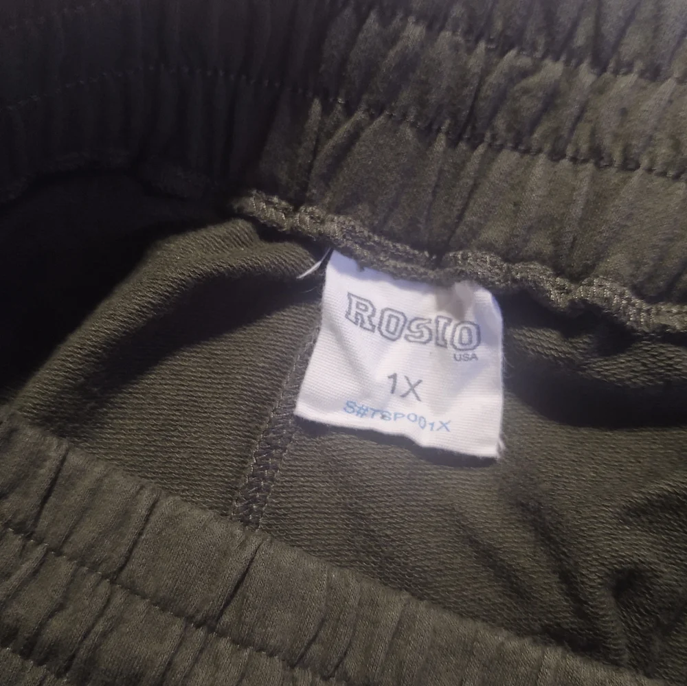 Rosio Brand Shorts - Picture 3 of 3